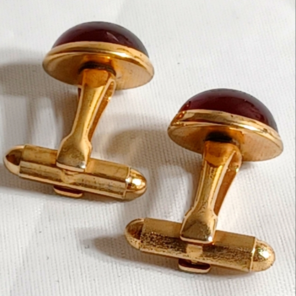 VINTAGE RUBY RED ROUND CUFFLINKS - Picture 6 of 11